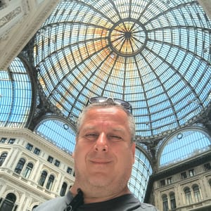 Galleria Umberto I cam kubbesi, Napoli